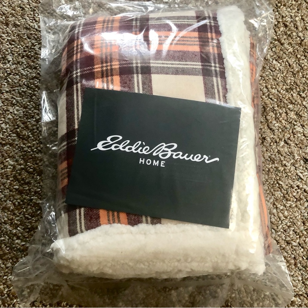 Eddie Bauer Throw Fleece Plaid Blanket